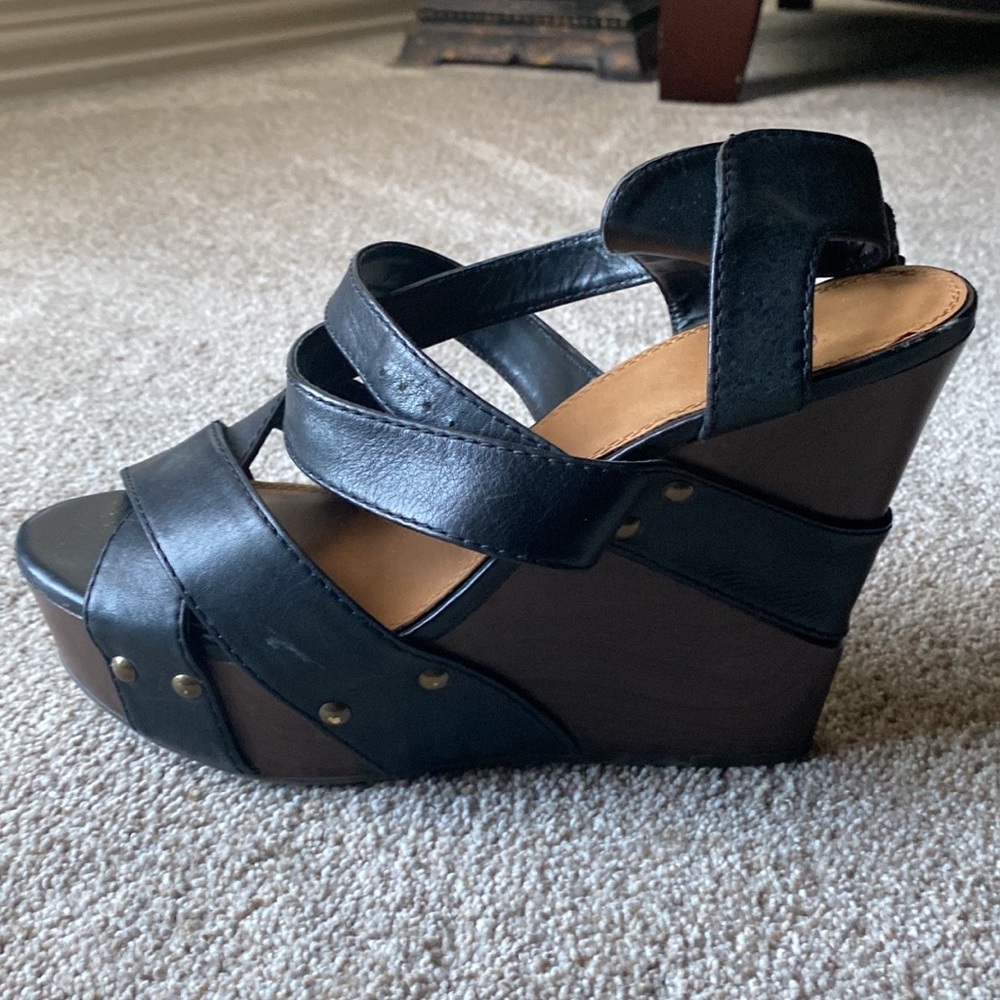 Tall Gianni Bini platform sandals.